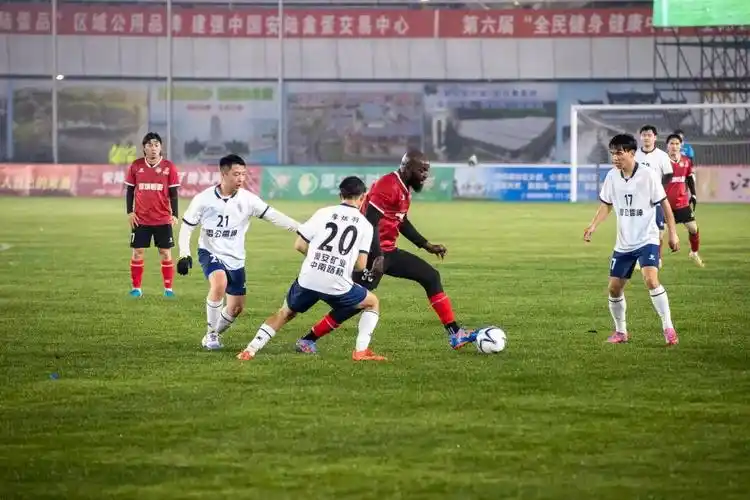 欧洲联赛：勒沃库森 VS 沙尔克04
